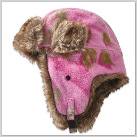 Boutique Accessories - NWT Purple and pink fleece fur lined bomber hat
